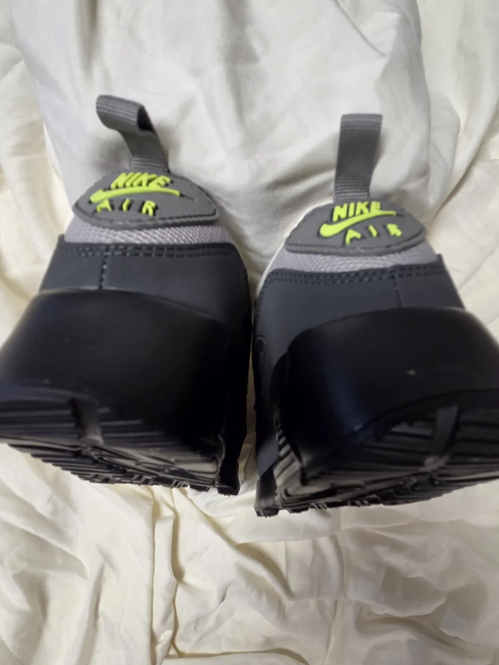 Nike Air Max 90 Kids Gray Sneakers with Neon Yellow Swoosh